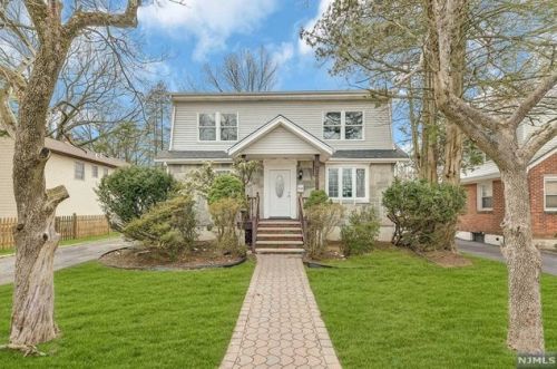 228 Cleveland St, N Milford, NJ 07646-1744