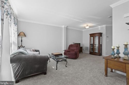 8806 Howland Pl, Bristow VA  20136-5708 exterior