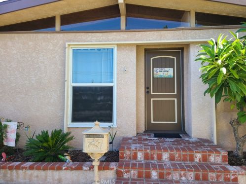 25517 Woodward Ave, Lomita, CA 90717-2651