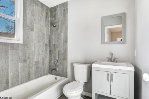 287 Sanford St, East Orange NJ  07018-1018 exterior