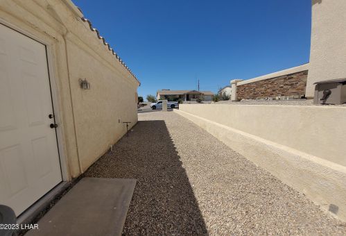3748 Tahitian Dr, Lake Havasu City AZ  86406-6452 exterior