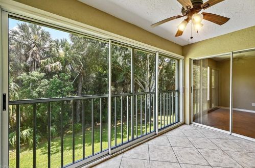 757 Wiggins Lake Dr, Naples, FL 34110-6017
