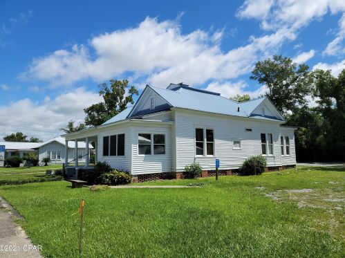 2932 Jefferson St, Marianna FL  32446-3448 exterior