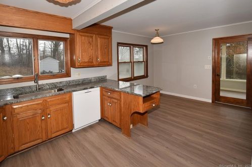 35 Grant Hill Rd, Coventry CT  06238-1115 exterior