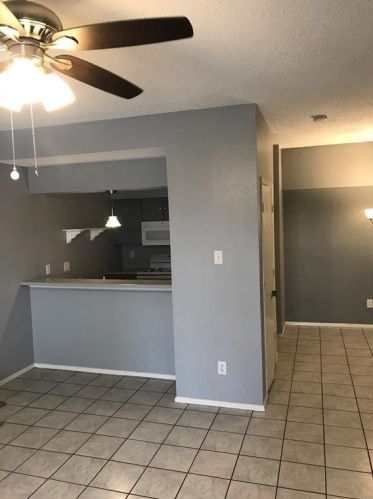 7127 Holiday Dr, Galveston TX  77550-3032 exterior