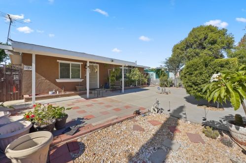 1327 Amador Ave, Ontario, CA 91764-2114