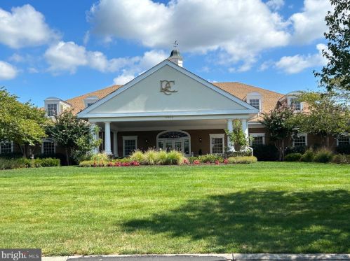 43530 Butler Pl, Leesburg VA 20176-7428 exterior