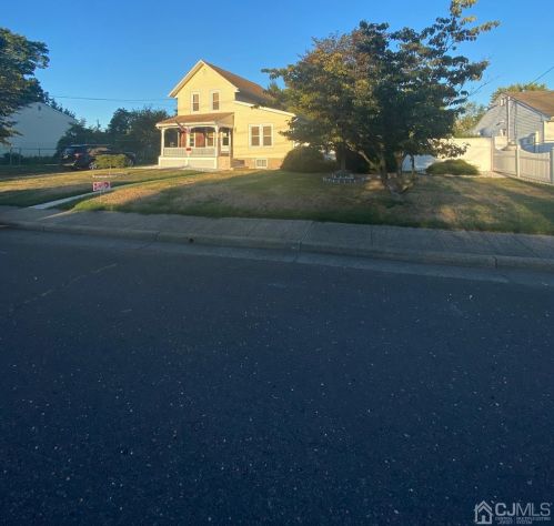 1677 Grant Ave, South Plainfield, NJ 07080-3024