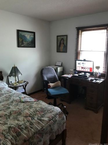 28 Madison St, Plainville CT  06062-1738 exterior