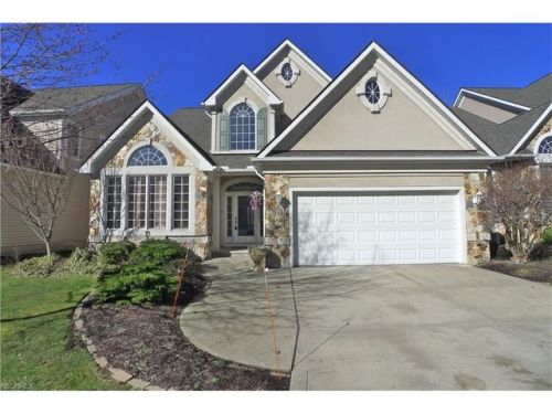 3480 Courtland Rd, Cleveland, OH 44122-4280