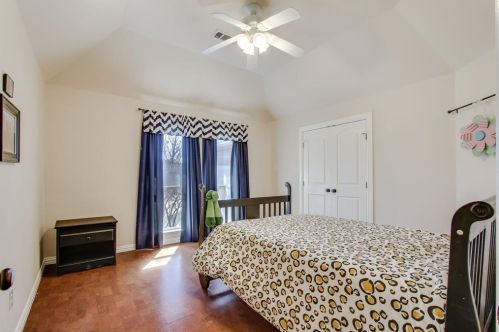 4004 Rothschild Dr, Lewisville TX  75022-5339 exterior