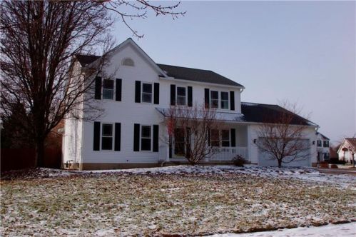 1067 Dover Dr, Medina OH  44256-4046 exterior