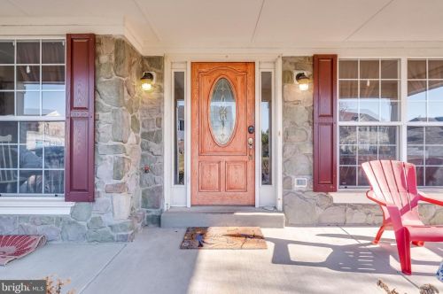 63 Turnberry Dr, Charles Town WV  25414-3887 exterior