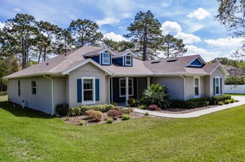 17945 Simmons Rd, Lutz, FL 33548-4564