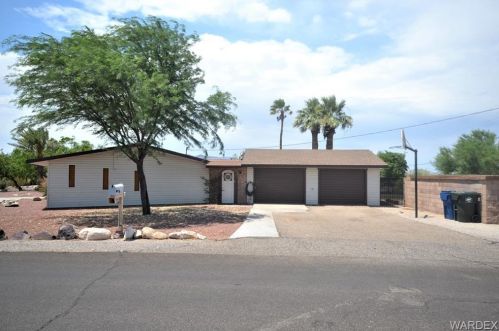 1411 Newberry Dr, Bullhead City, AZ 86442-7781