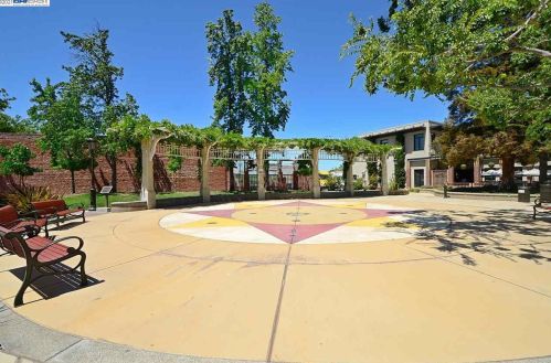 458 Rincon Ave, Livermore CA  94551-6521 exterior