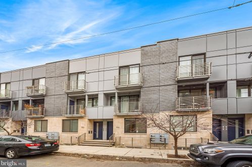 1010 17th St, Philadelphia PA  19146-1902 exterior