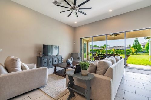 8147 Swiss Chard Cir, Land O Lakes FL  34637-7596 exterior