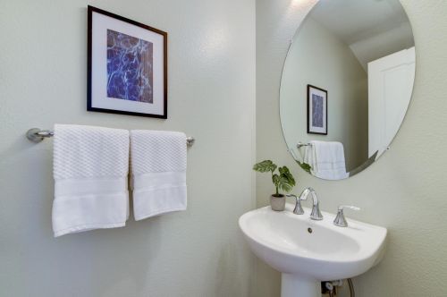 683 Modern Ice Dr, San Jose CA  95112-4862 exterior