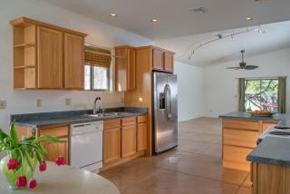 3577 Flower St, Tucson, AZ 85716-2373