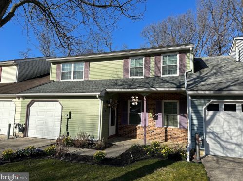 134 Stratton Ln, Mount Laurel, NJ 08054-3301