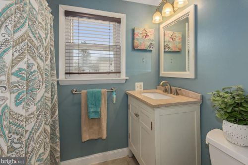 41 Andaloro Way, West Deptford NJ  08093-1640 exterior