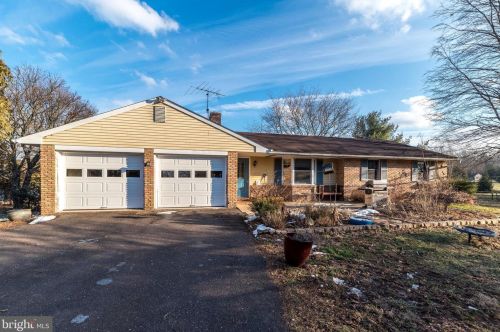 139 Dark Hollow Rd, Pipersville, PA 18947-9326