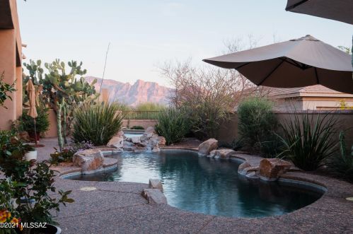 591 Quiet Springs Dr, Tucson, AZ 85755-5735