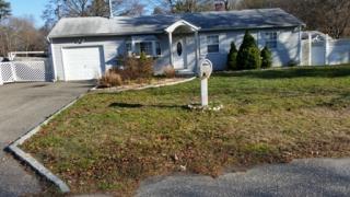 1052 Joselson Ave, Bayshore, NY 11706-2040