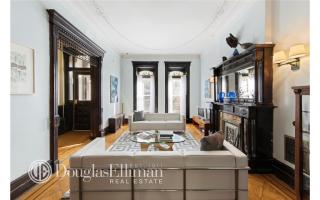 1201 Dean St, Brooklyn, NY 11216-3102