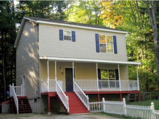 10 Deerpoint Dr, Hillsboro, NH 03244-4414