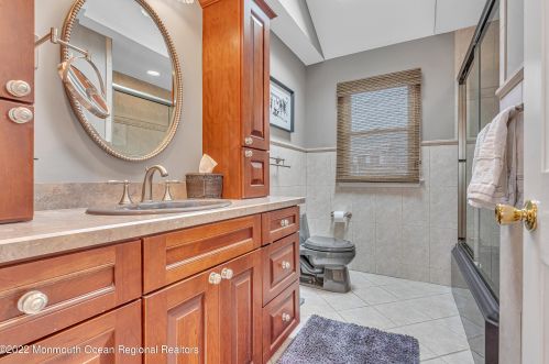 1809 Greenwood Ter, Belmar NJ 07719-2911 exterior