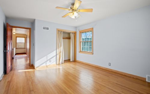 529 77 St, Milwaukee WI 53219-3742 exterior