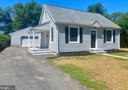 324 Fourth St, Fredericksburg, VA 22408-2333