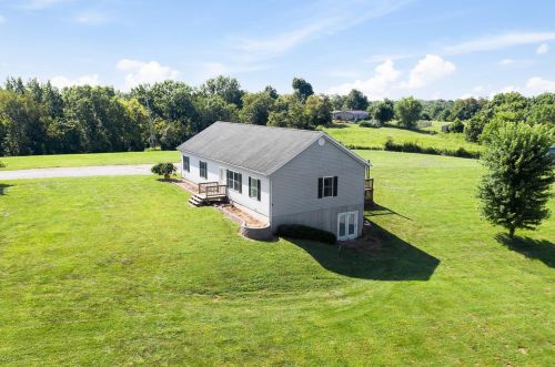 3765 Howard Hill Rd, Redoak, OH 45167-9688