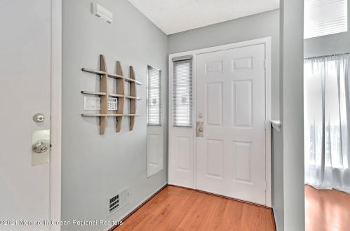 250 Daffodil Dr, East Freehold, NJ 07728-4070