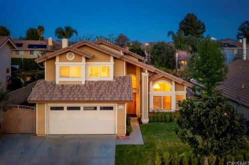 28246 Kenton Ln, Santa Clarita, CA 91350-3957