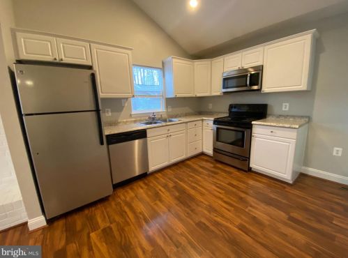 105 Tall Pines Ave, Locust Grove VA  22508-5204 exterior