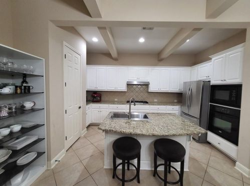 2029 Emma Long St, Austin TX  78723-5392 exterior