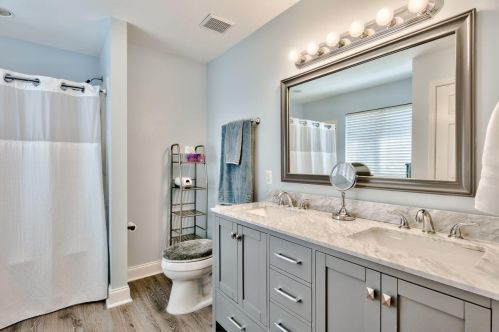 8861 Baypine Dr, Destin FL 32550-7827 exterior