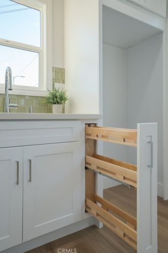 21322 Western Ave, Torrance CA  90501-2953 exterior