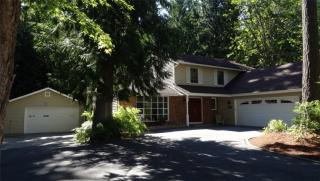 6823 207 Ave, Redmond WA  98053-7803 exterior