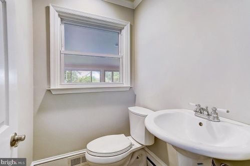 801 Morris Rd, Blue Bell PA  19422-1548 exterior