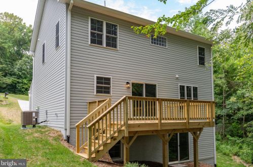 8497 Colfax Dr, Owens VA  22485-7162 exterior