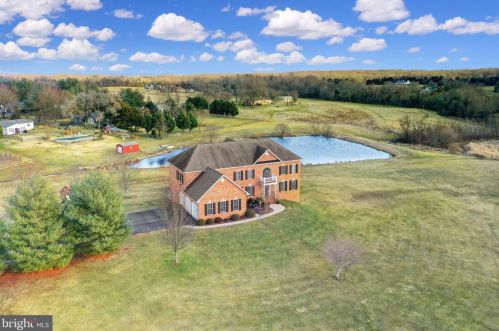 15071 Owls Nest Rd, Nokesville, VA 20181-1409