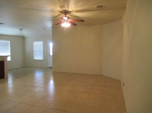 2515 Wynngate Dr, Seagoville, TX 75159-1440