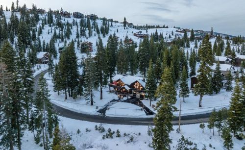 14115 Ski Slope Way, Truckee CA  96161-7030 exterior