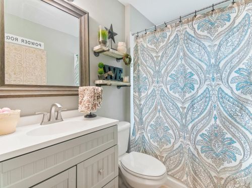 19018 Fishermans Bend Dr, Lutz FL  33558-9753 exterior