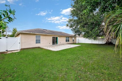 915 Derbyshire Dr, Kissimmee FL 34758-3120 exterior