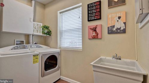 7127 Roosevelt Ave, Falls Church VA  22042-1623 exterior